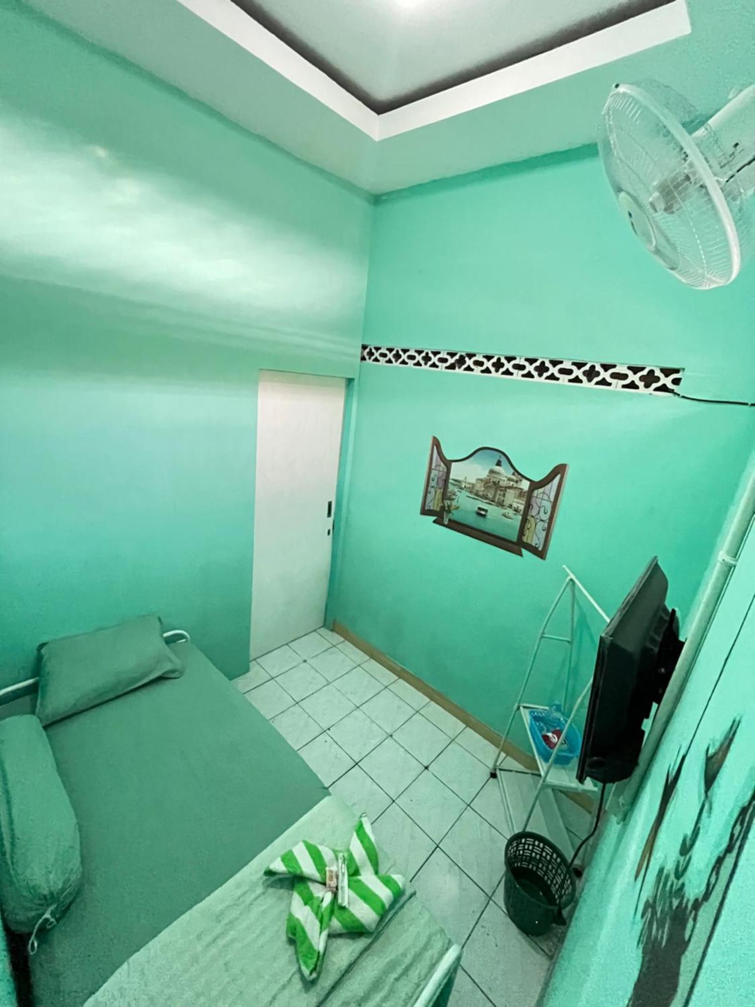 Bronk House 2 *